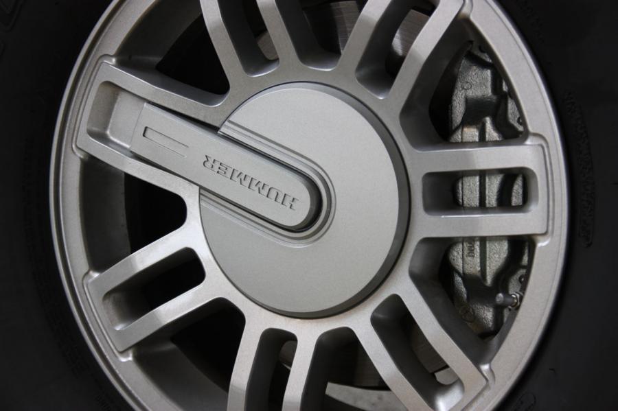 Колеса Hummer H3T Alpha 2009 года  (фото 39 из 41)